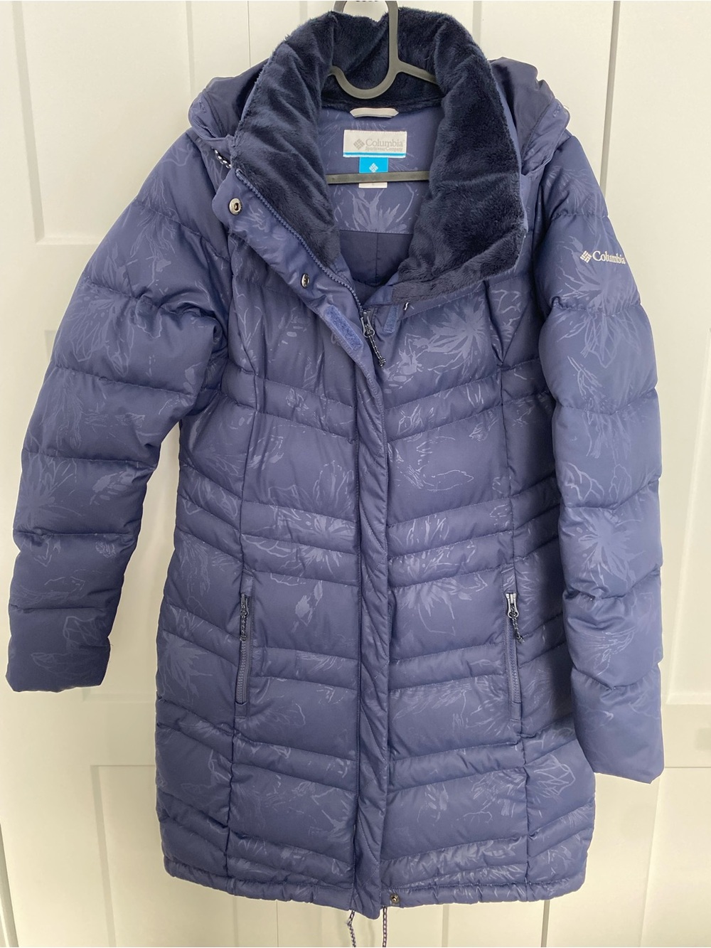COLUMBIA Down Puffer Jacket Blue Floral and Sherpa Collar - Women S